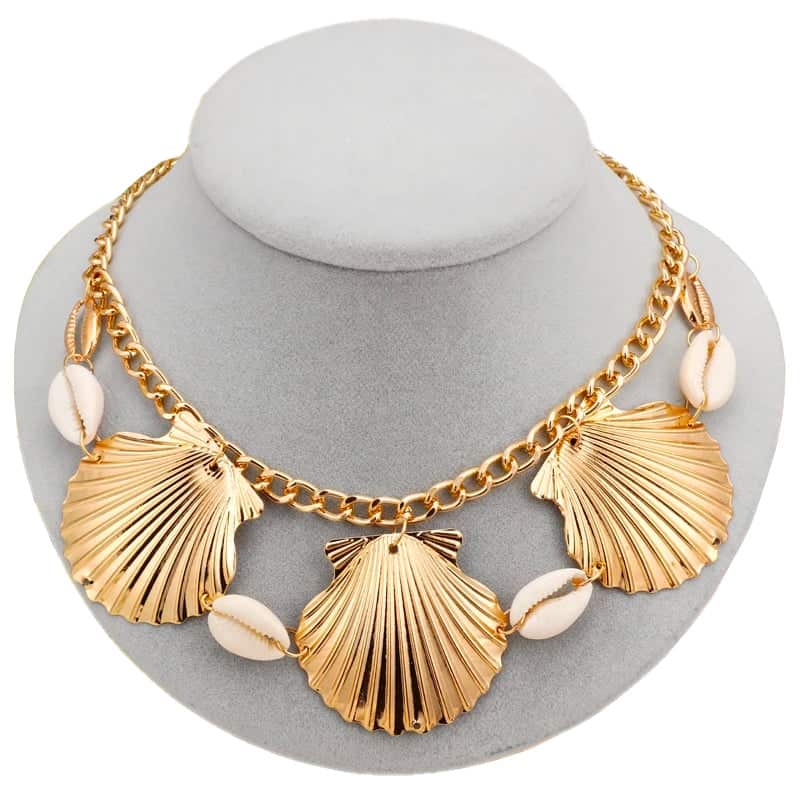 Collana Di Conchiglia Cauri Bianchi E Coquilles Saint-Jacques