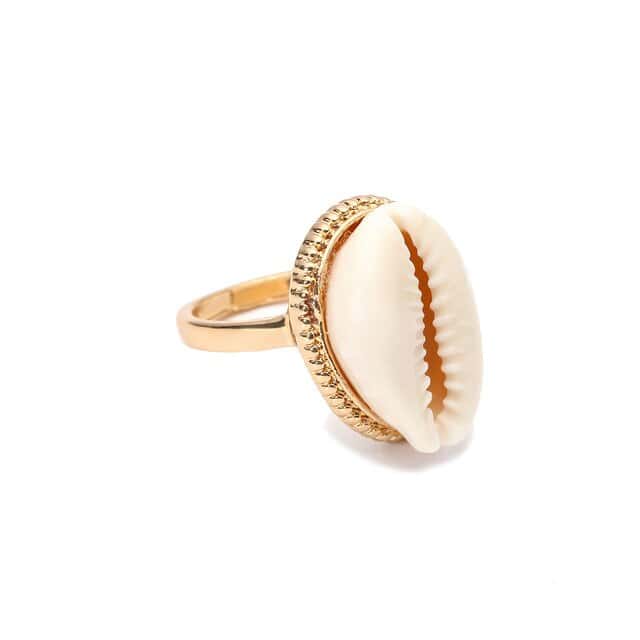 Anello Conchiglia Cauri (Dorato)